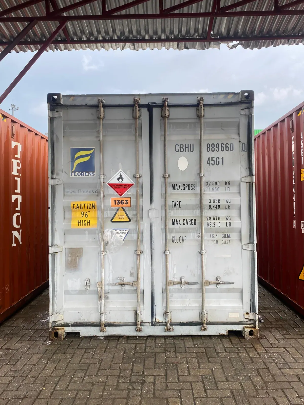 Closed container doors in the container yard